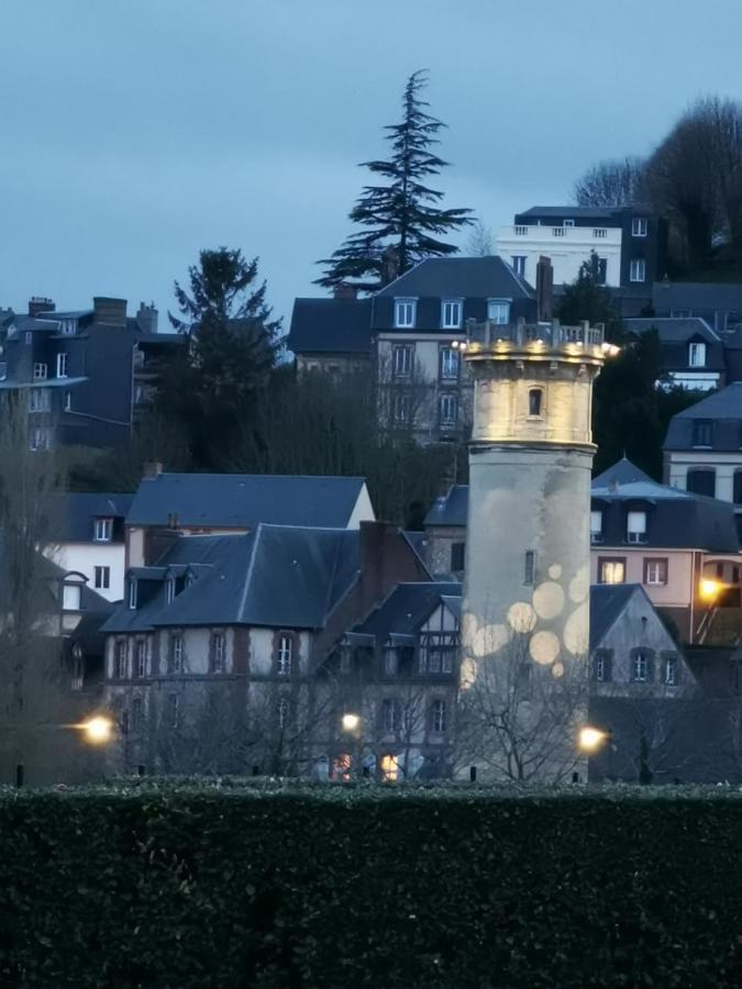 Phare Des Impressionnistes Honfleur Exterior foto